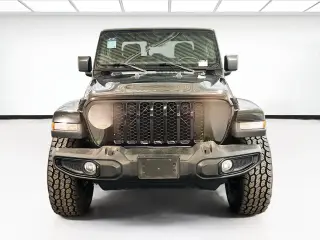 Jeep Gladiator 2022 4x4 Willys 4dr Crew Cab 5.0 ft. SB