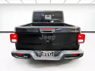 Jeep Gladiator 2022 4x4 Willys 4dr Crew Cab 5.0 ft. SB