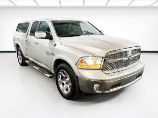 Ram 1500 2017 4x4 Laramie 4dr Quad Cab 6.3 ft. SB Pickup