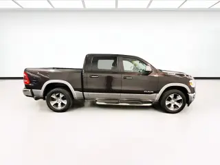 Ram 1500 2019 4x4 Laramie 4dr Crew Cab 5.6 ft. SB Pickup