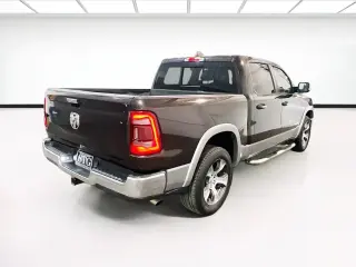 Ram 1500 2019 4x4 Laramie 4dr Crew Cab 5.6 ft. SB Pickup