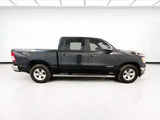 Ram 1500 2019 4x4 Big Horn 4dr Crew Cab 5.6 ft. SB Pickup