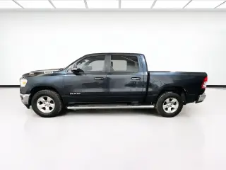 Ram 1500 2019 4x4 Big Horn 4dr Crew Cab 5.6 ft. SB Pickup