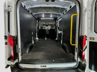Ford Transit 2020 250 3dr SWB Medium Roof Cargo Van