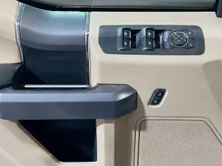Ford F-150 2018 4x2 XLT 4dr SuperCrew 5.5 ft. SB