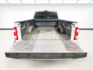 Ford F-150 2021 4x2 XL 4dr SuperCrew 5.5 ft. SB