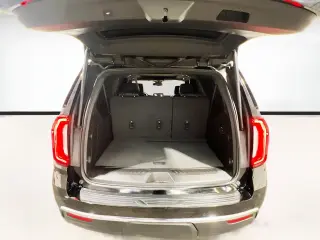 GMC Yukon XL 2023 4x4 SLT 4dr SUV