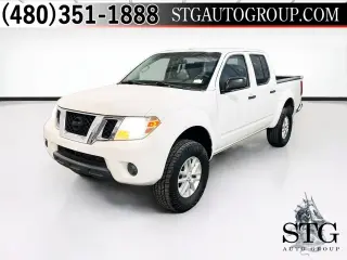 Nissan Frontier 2016 4x4 SV 4dr Crew Cab 5 ft. SB Pickup 6M (midyear release)