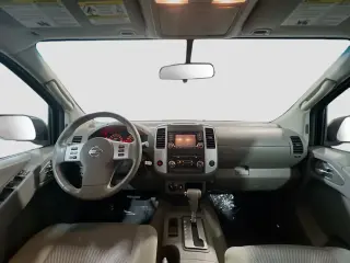 Nissan Frontier 2016 4x4 SV 4dr Crew Cab 5 ft. SB Pickup 6M (midyear release)