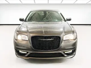 Chrysler 300 2021 Touring L 4dr Sedan