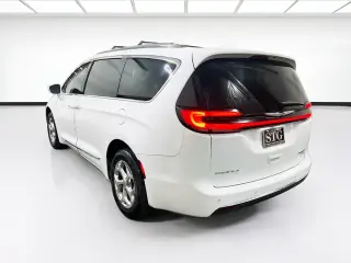Chrysler Pacifica 2021 AWD Limited 4dr Mini-Van