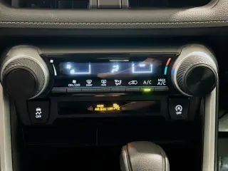 Toyota RAV4 2023 AWD LE 4dr SUV