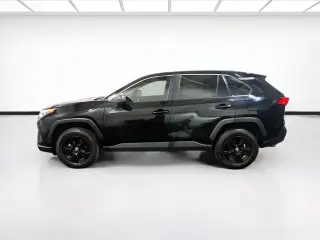 Toyota RAV4 2023 AWD LE 4dr SUV