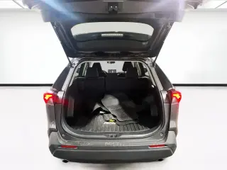 Toyota RAV4 2023 LE 4dr SUV
