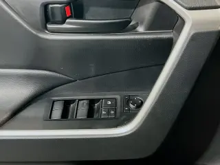 Toyota RAV4 2023 LE 4dr SUV