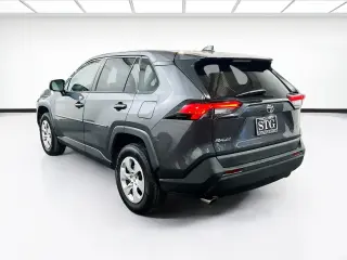 Toyota RAV4 2023 LE 4dr SUV