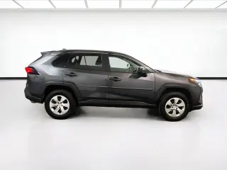 Toyota RAV4 2023 LE 4dr SUV