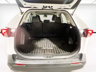 Toyota RAV4 2023 XLE 4dr SUV