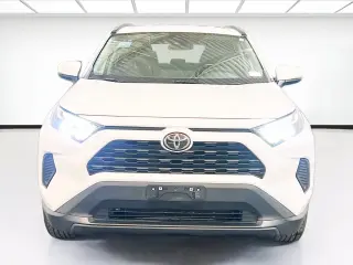 Toyota RAV4 2023 XLE 4dr SUV