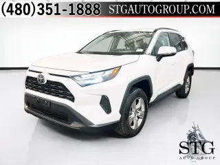 Toyota RAV4 2023 XLE 4dr SUV