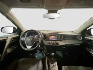 Toyota RAV4 2018 LE 4dr SUV