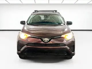 Toyota RAV4 2018 LE 4dr SUV