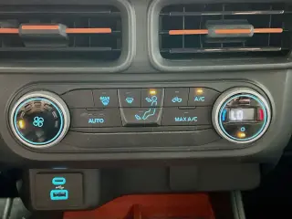 Ford Maverick 2022 AWD XLT 4dr SuperCrew 4.5 ft. SB