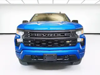 Chevrolet Silverado 1500 2023 4x2 Custom 4dr Crew Cab 5.8 ft. SB