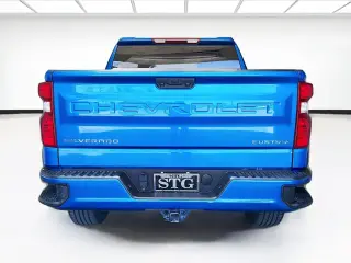 Chevrolet Silverado 1500 2023 4x2 Custom 4dr Crew Cab 5.8 ft. SB