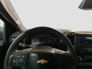 Chevrolet Silverado 1500 2023 4x4 Custom 4dr Crew Cab 5.8 ft. SB