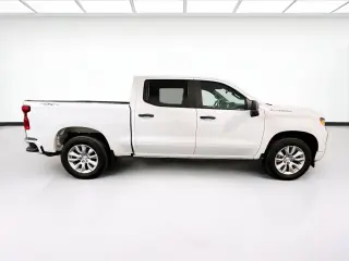 Chevrolet Silverado 1500 2023 4x4 Custom 4dr Crew Cab 5.8 ft. SB