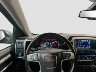 GMC Sierra 1500 2018 4x2 SLT 4dr Crew Cab 5.8 ft. SB