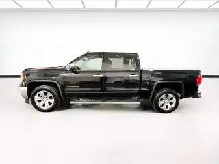 GMC Sierra 1500 2018 4x2 SLT 4dr Crew Cab 5.8 ft. SB