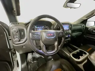 GMC Sierra 1500 2021 4x4 AT4 4dr Crew Cab 5.8 ft. SB