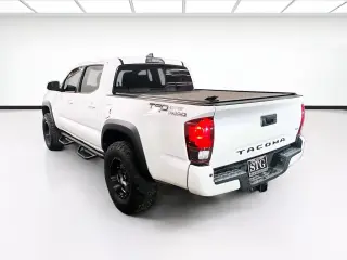 Toyota Tacoma 2018 4x2 TRD Off-Road 4dr Double Cab 5.0 ft SB