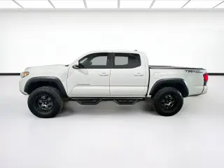Toyota Tacoma 2018 4x2 TRD Off-Road 4dr Double Cab 5.0 ft SB