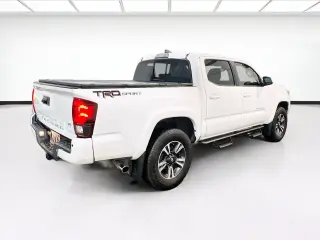 Toyota Tacoma 2018 4x2 TRD Sport 4dr Double Cab 5.0 ft SB