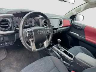 Toyota Tacoma 2022 4x2 SR5 4dr Double Cab 5.0 ft SB