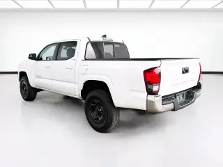 Toyota Tacoma 2022 4x2 SR5 4dr Double Cab 5.0 ft SB