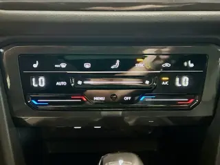 Volkswagen Tiguan 2023 SE R-Line Black 4dr SUV