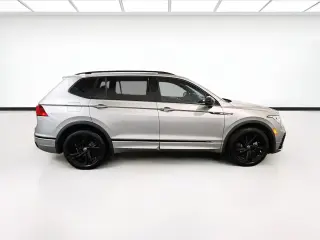 Volkswagen Tiguan 2023 SE R-Line Black 4dr SUV