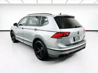 Volkswagen Tiguan 2023 SE R-Line Black 4dr SUV