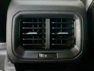 Volkswagen Taos 2025 SE 4dr SUV