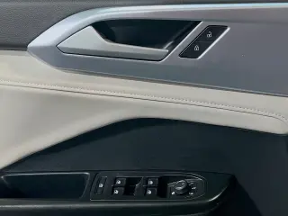 Volkswagen Taos 2025 SE 4dr SUV