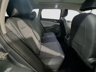 Volkswagen Taos 2022 SE 4dr SUV