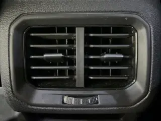 Volkswagen Taos 2022 SE 4dr SUV