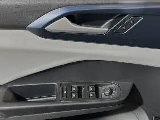 Volkswagen Taos 2022 SE 4dr SUV