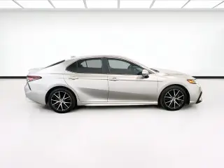 Toyota Camry 2021 SE 4dr Sedan