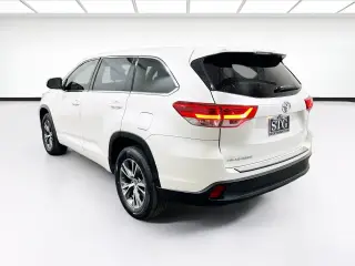 Toyota Highlander 2017 LE 4dr SUV (3.5L V6)