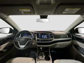 Toyota Highlander 2017 LE 4dr SUV (3.5L V6)